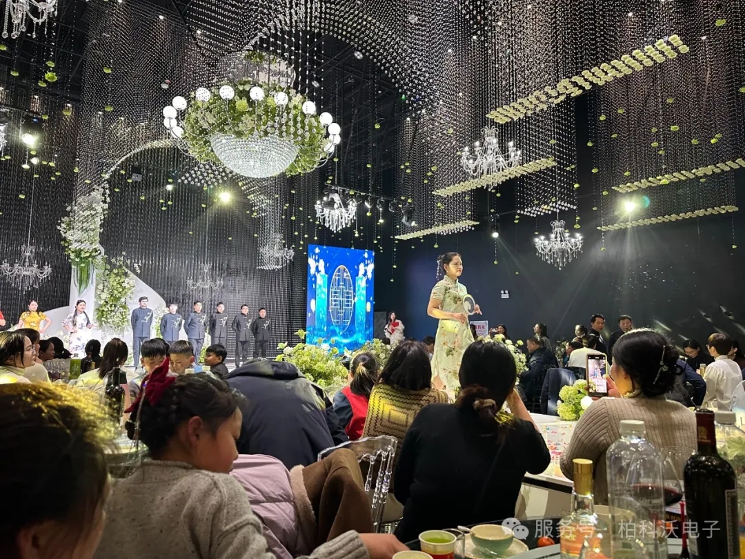 模特2.webp.jpg